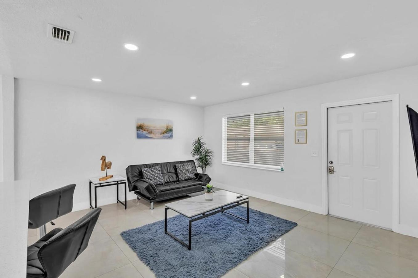 2 Bdrm Modern House Mins From Beach & Casino Hb1 Hallandale Beach Eksteriør billede