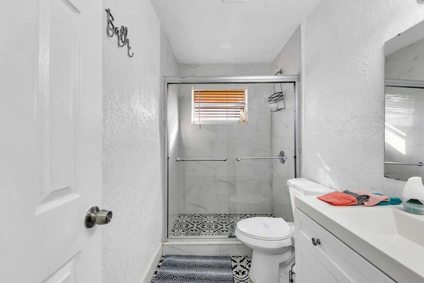 2 Bdrm Modern House Mins From Beach & Casino Hb1 Hallandale Beach Eksteriør billede