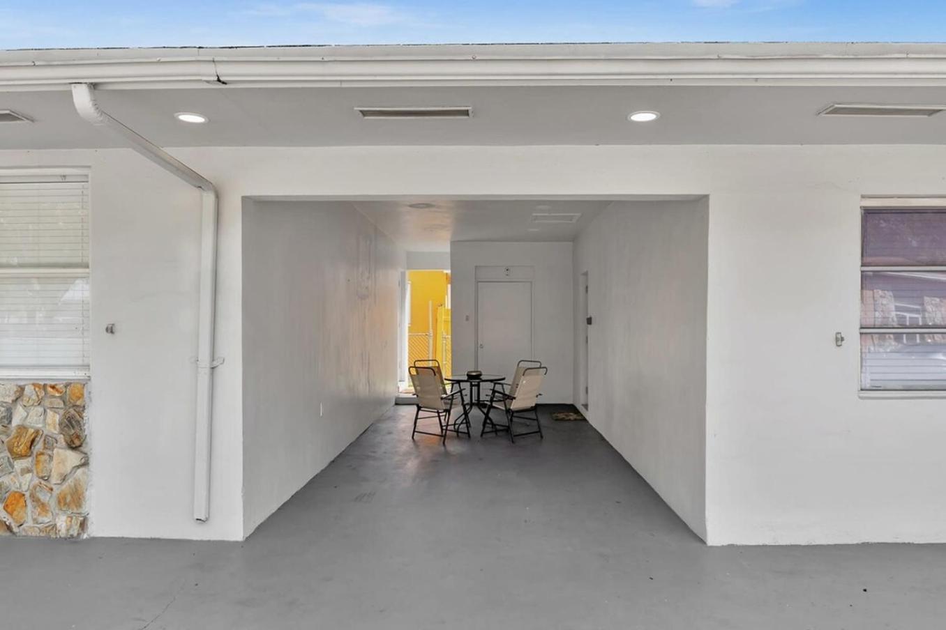 2 Bdrm Modern House Mins From Beach & Casino Hb1 Hallandale Beach Eksteriør billede