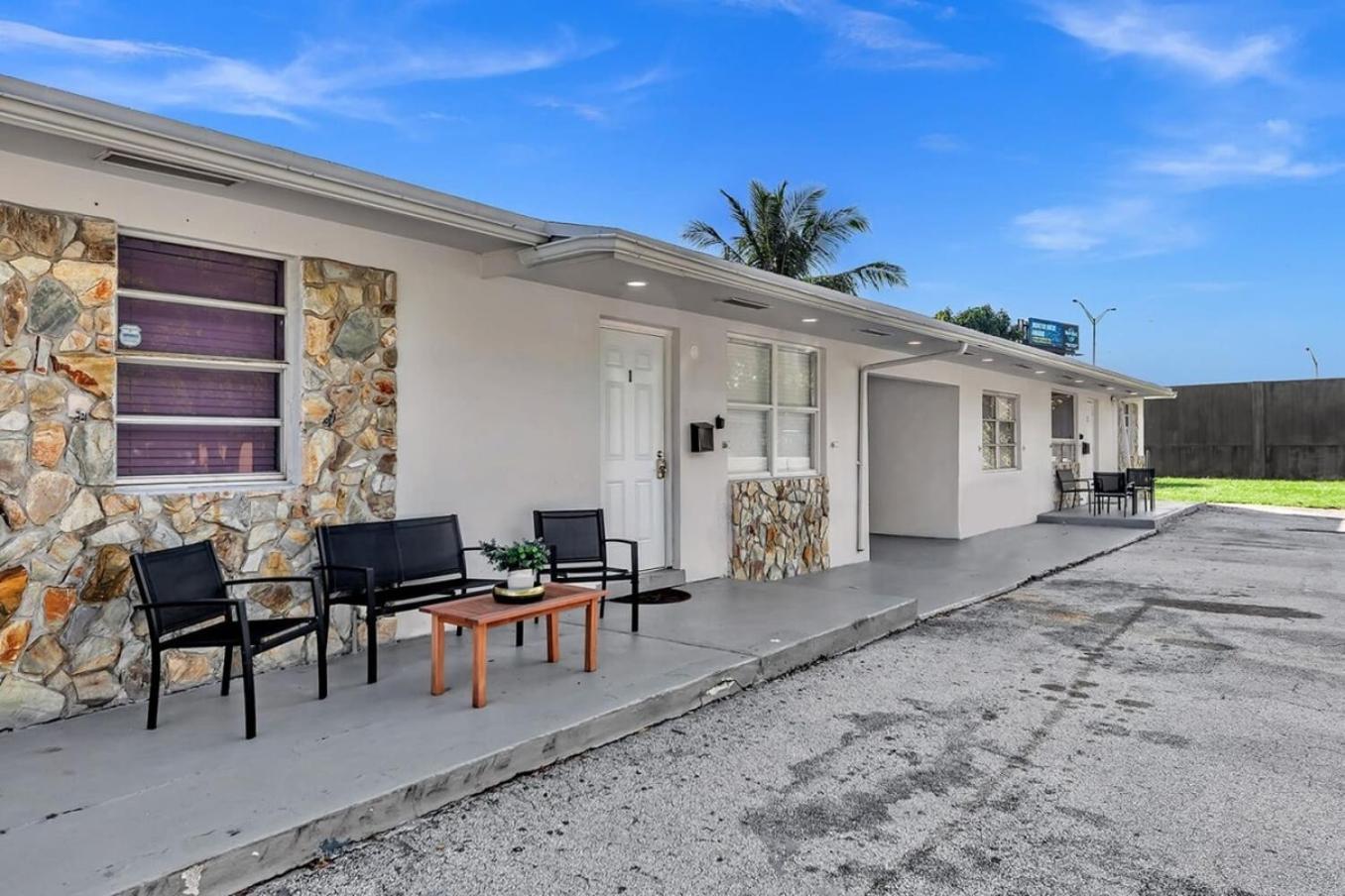 2 Bdrm Modern House Mins From Beach & Casino Hb1 Hallandale Beach Eksteriør billede